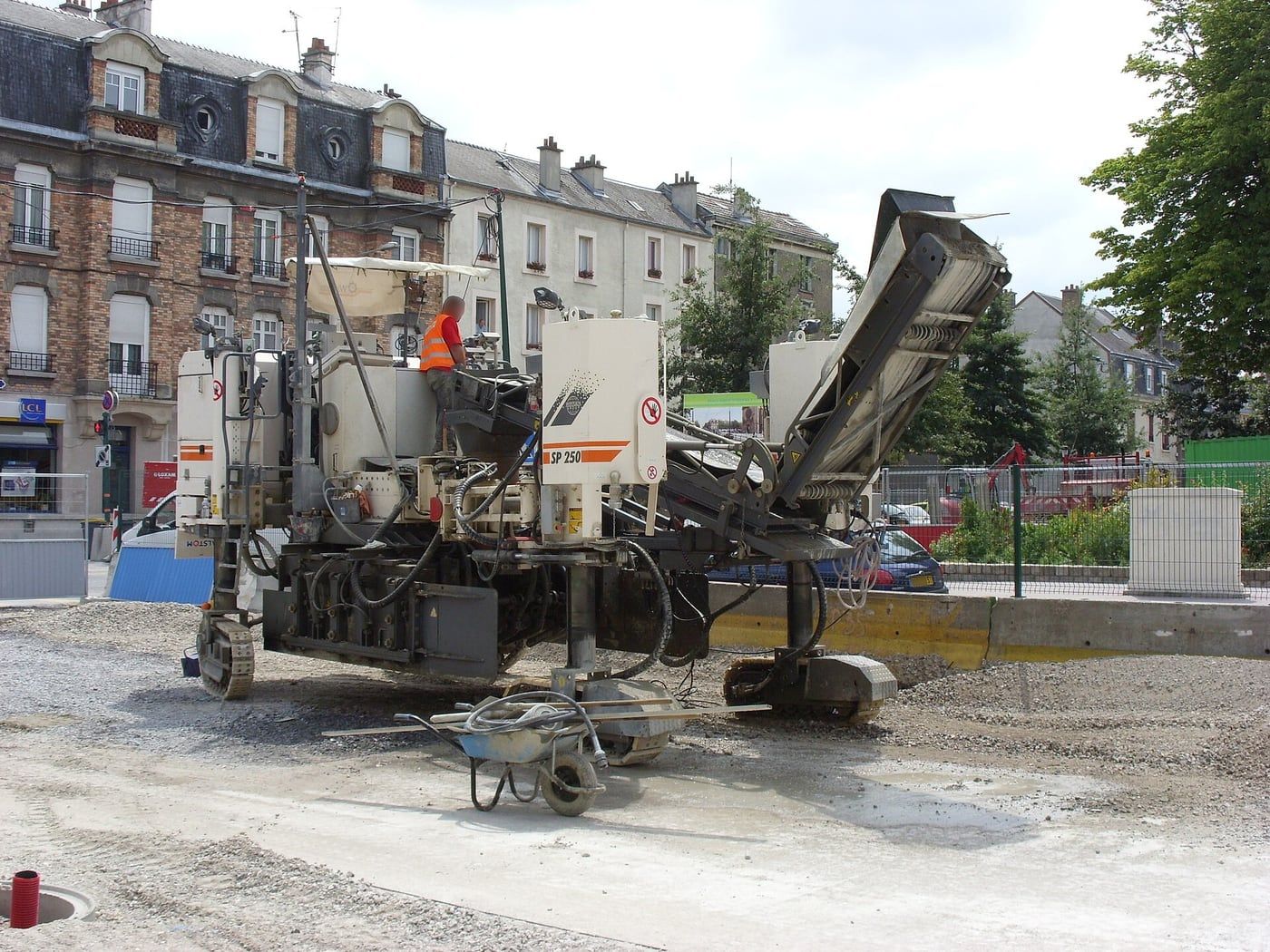 Coulage d’une dalle d’extension au camion-pompe